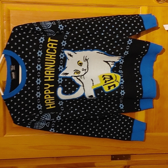 Happy Hanukcat Sweater NWT Size Large - Picture 1 of 7